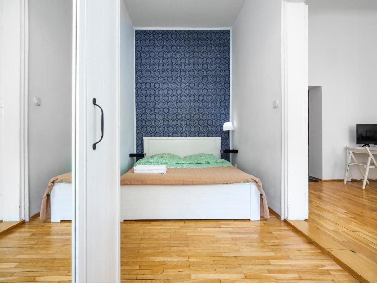 Dom Sapiehy Aparthotel Красков Екстериор снимка
