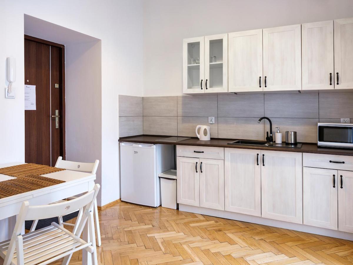 Dom Sapiehy Aparthotel Красков Екстериор снимка