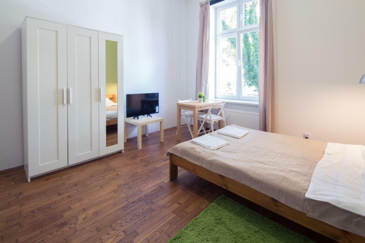 Dom Sapiehy Aparthotel Красков Екстериор снимка