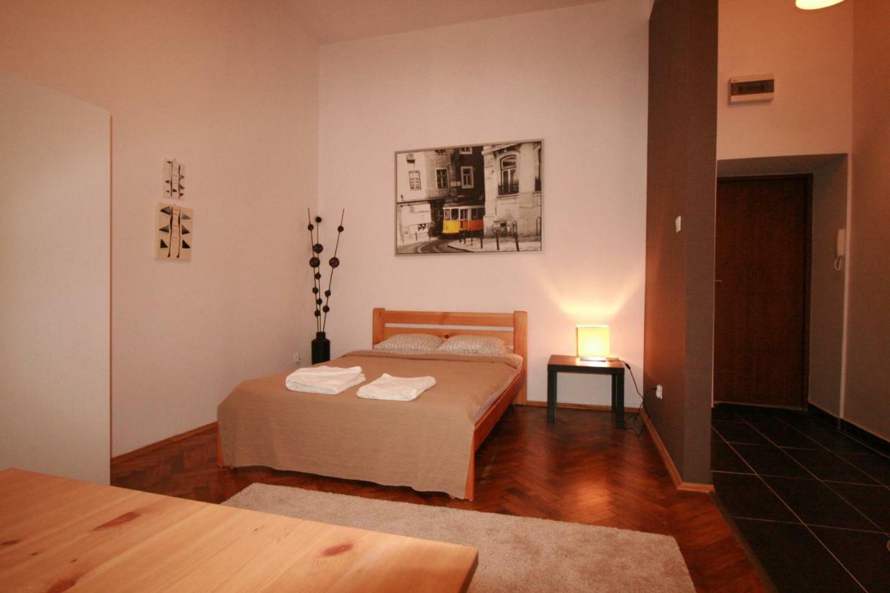 Dom Sapiehy Aparthotel Красков Екстериор снимка